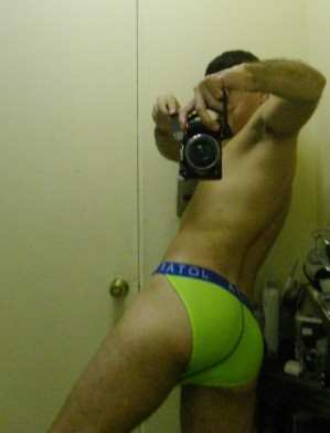 Felipe Gay, travestis, prostitutas en Santiago |  Jovencito cumplidor solo a domicilios estoy por el metro u de chile, 24a&ntilde;os moreno174/67kg/19cm culon solo llama y coordinamos 