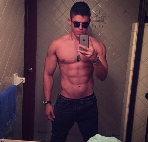 JAKO Gay, travestis, prostitutas en Santiago |  Scort bisexual dotado 20 cm culon lampi&ntilde;o , macho guapo 999349215, C/lugar y a domicilio full time