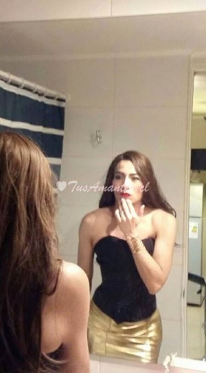 Barbara Gay, travestis, prostitutas en Santiago |  Barbara hoy disponible full solo para machos golosos , La mas profunda en la cama 