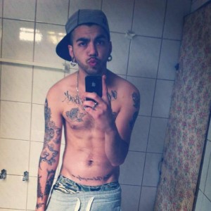 Alonsito Gay, travestis, prostitutas en Santiago |  Flaquito marcado tatuado 100% act solo llamame no te arrepentiras, Solo llamame y concretamos 100 % real