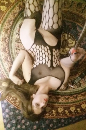 Agustina Gay, travestis, prostitutas en Providencia |  Agustina metro salvador sexo complaciente oral natural, Buena ubicaci&oacute;n departamento propio full time