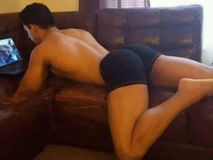 Cristobal Gay, travestis, prostitutas en Chill&aacute;n |  Cristobal hetero en chillan por pocos dias, Con lugar decente machito dotadisimo de paso full morbo lechero